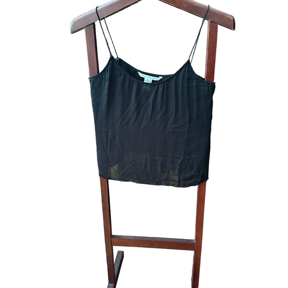 Dianne von Furstenberg silk top size 8 in great condition